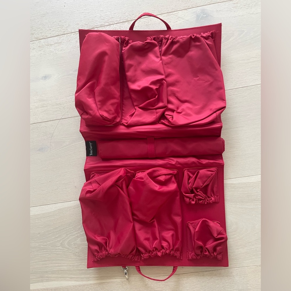 Tote savvy original luxe red